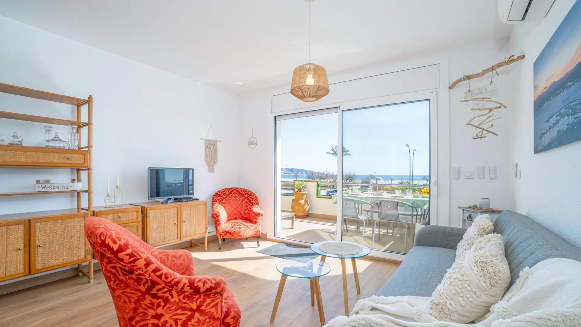 Apartment 1013 Apartamento Vista Mar Con 2 Habitaciones By Homeselectspain Empuriabrava