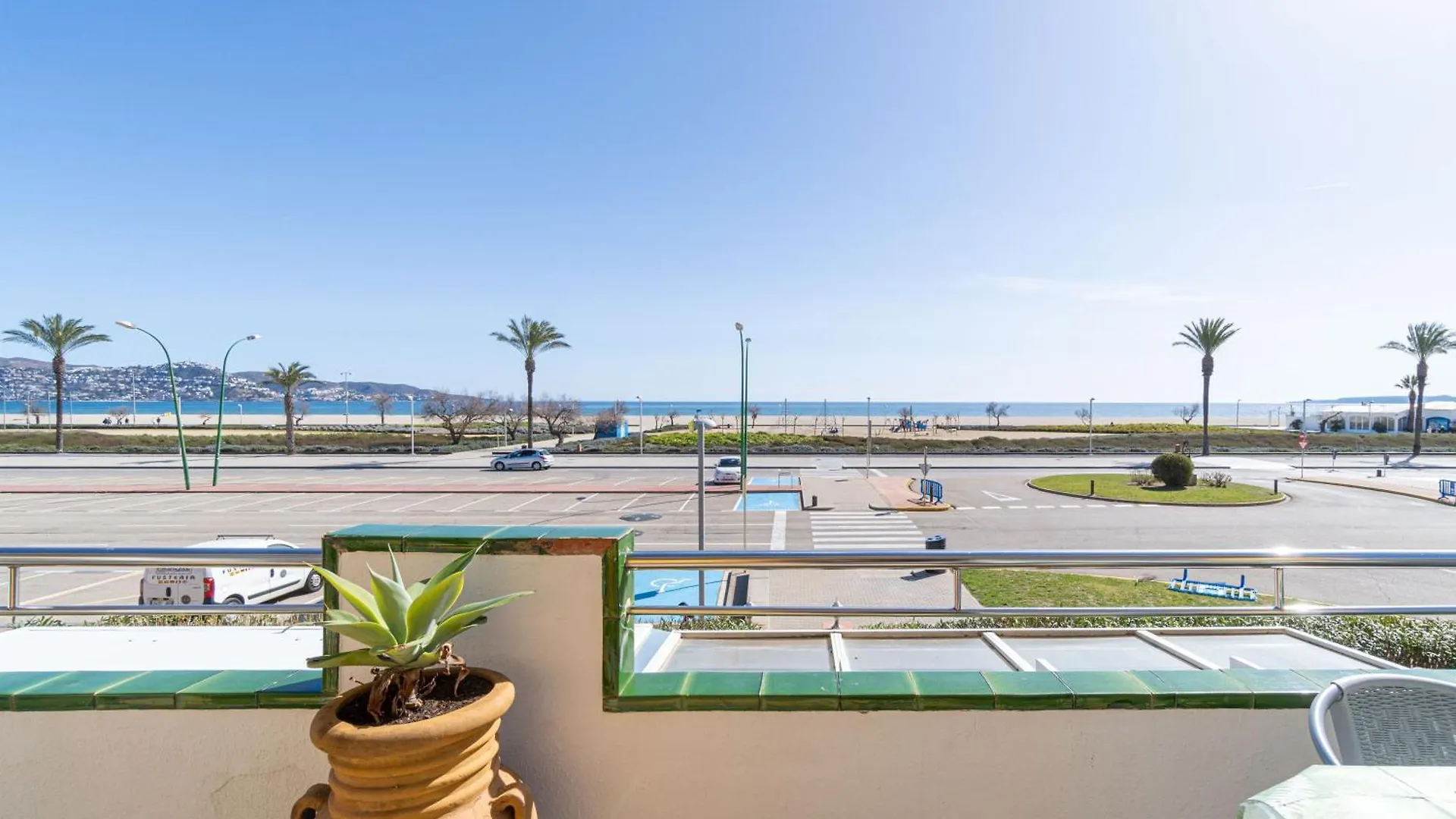 Apartment 1013 Apartamento Vista Mar Con 2 Habitaciones By Homeselectspain Empuriabrava Spain