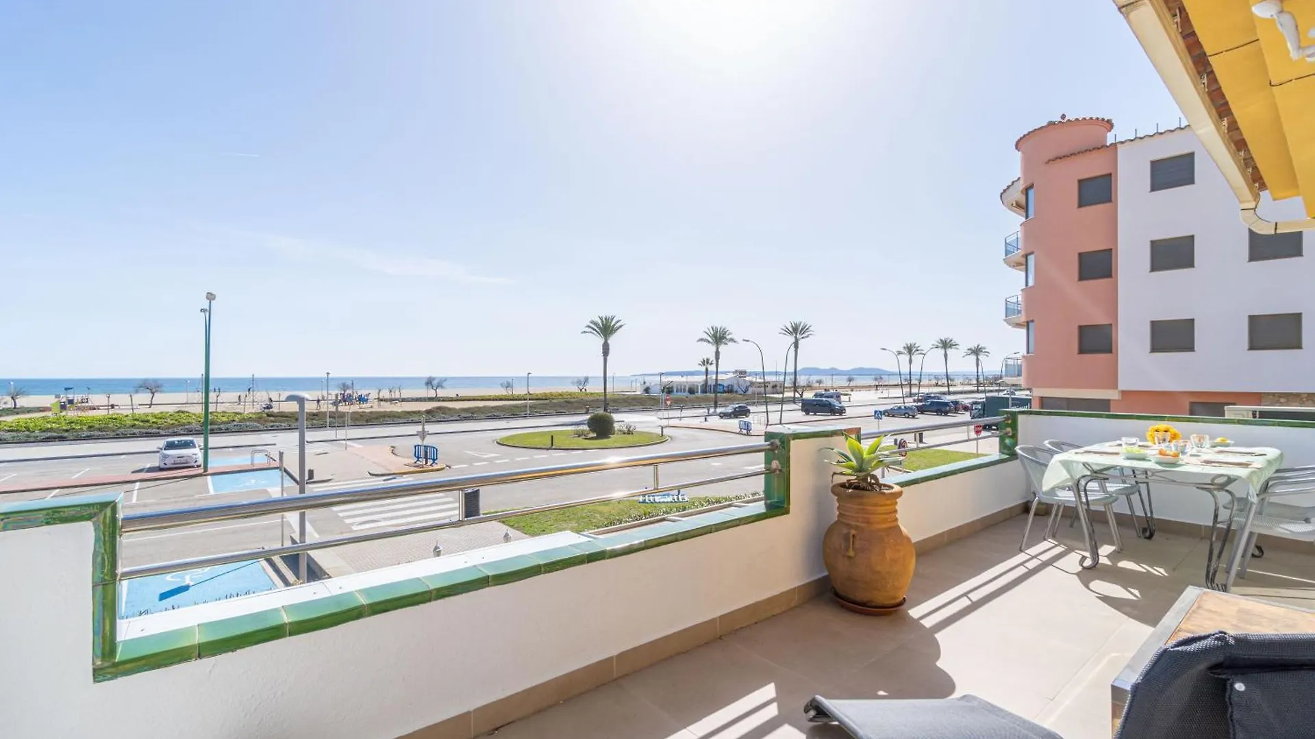 1013 Apartamento Vista Mar Con 2 Habitaciones By Homeselectspain Empuriabrava